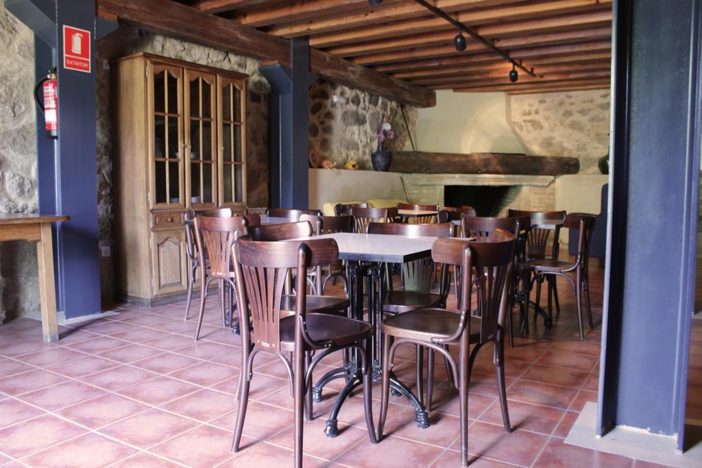 Albergue Turistico Via De La Plata Баньос де Монтемайор Екстериор снимка